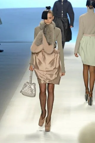 Look 17